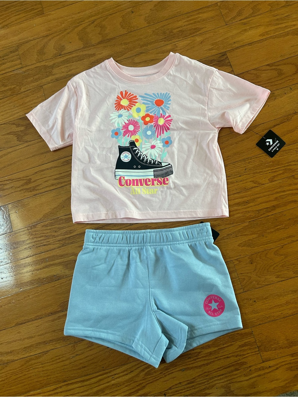 NWT Converse girls 2pcs outfit set